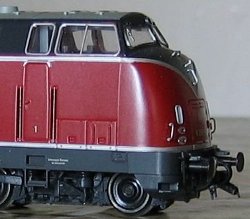 Rocos V 200 mit korrekten F&uuml;hrerhausfenstern