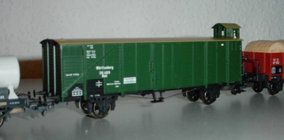 Gedeckter Wagen Gattung Nml, gr&uuml;n