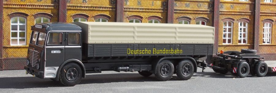 B�ssing 12000 U Pritschenwagen Baujahr 1951 von Brekina