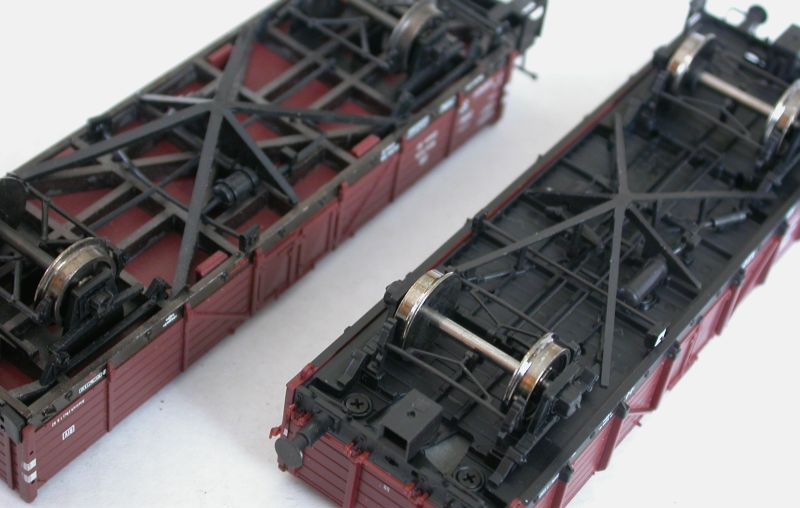 Unterseite mit Sprengwerk der Omm 32 (Linz) von Liliput und Roco