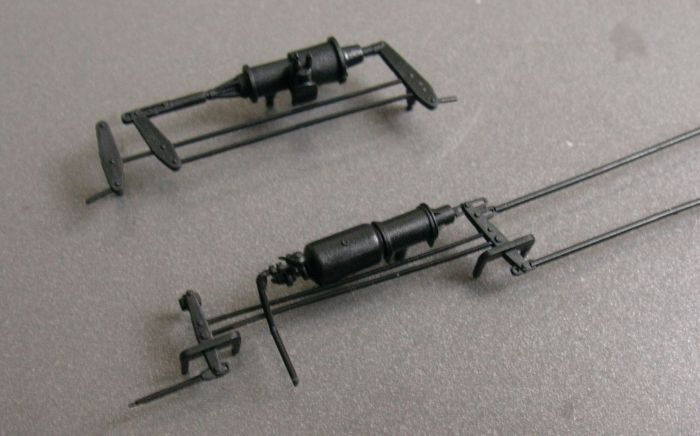 Ausgebaute Bremsanlagen: oben Kkgbr, unten Wbr